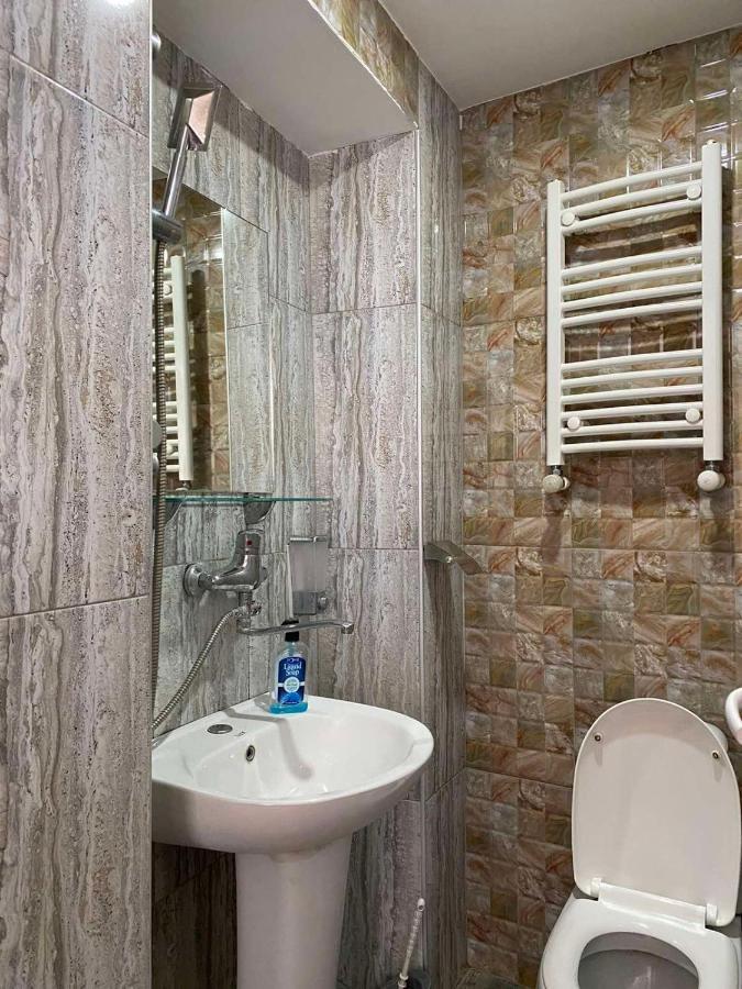 Guest House Kipiani Tbilisi Exterior foto